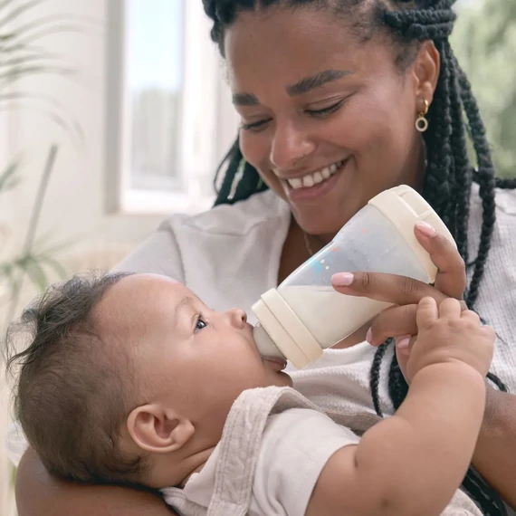 MAM Anti-Colic 260ml-es cumisüveg - 2+ hó (többféle változatban)